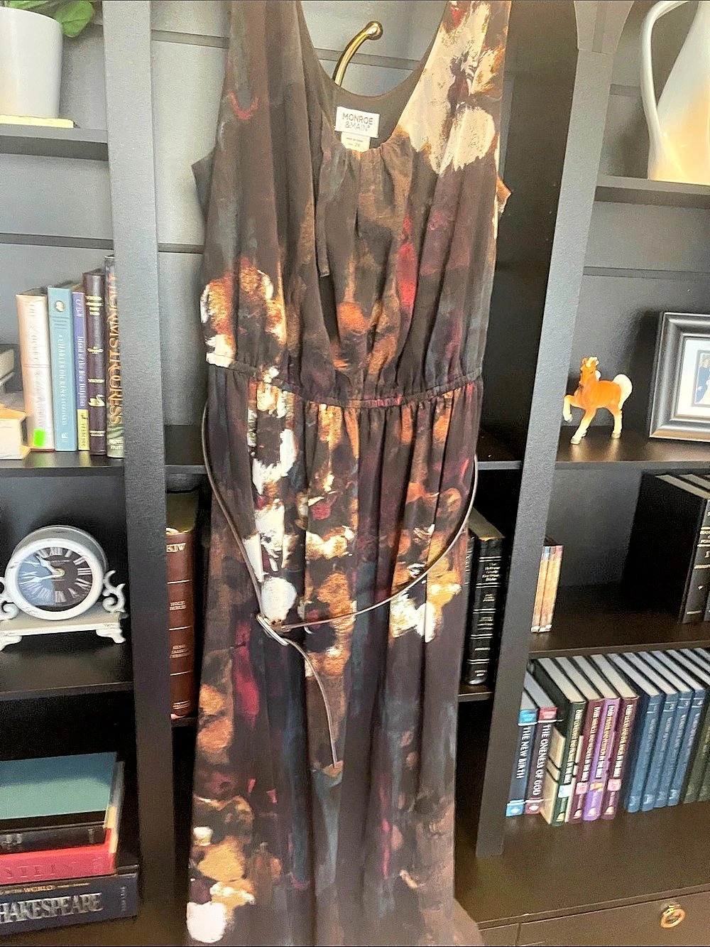 Monroe & Main Abstract Print Maxi Dress